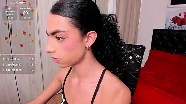 abigail_f00x Show in webcam