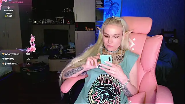 mischellemeow13 Live XXX-Chat
