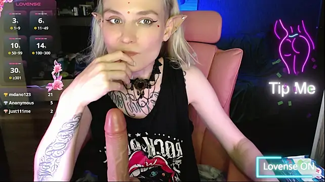 mischellemeow13 – Naživo XXX chat