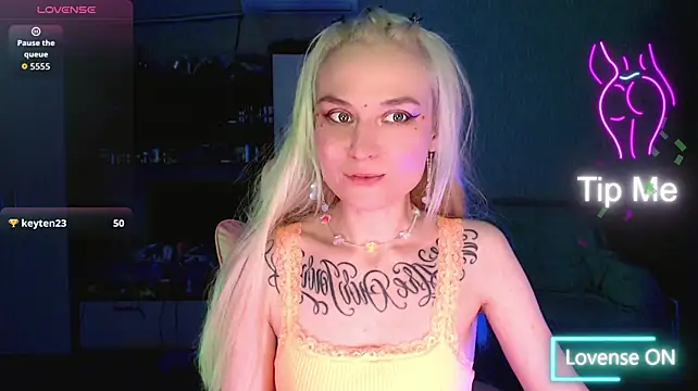 mischellemeow13のライブXXXチャット