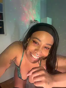 Lunalovesyou8's Webcam Show