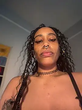 Lunalovesyou8's Webcam Show