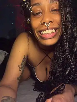 Lunalovesyou8's Webcam Show
