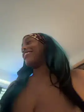 Lunalovesyou8's Webcam Show