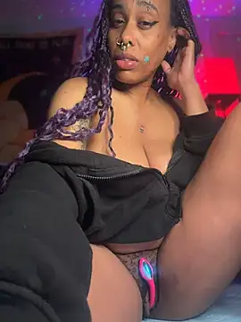 LUNA4pussy's Webcam Show