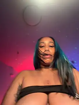XXX chat uživo modela LUNA4pussy