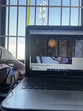 Pokazy przed kamerką – aestheticindianbbc