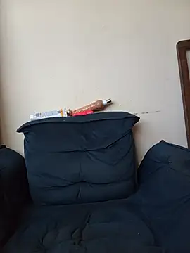 Sala de chat en directo de Meninaveneno26