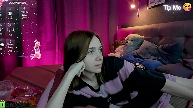 Lesi_Moonie01 Adlı Modelin Canlı XXX Sohbeti