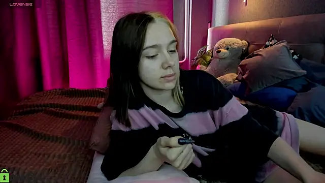 Онлайн чат XXX Lesi_Moonie01