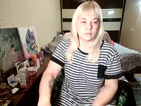 צ'אט XXX בשידור חי של Lia_Laguna77