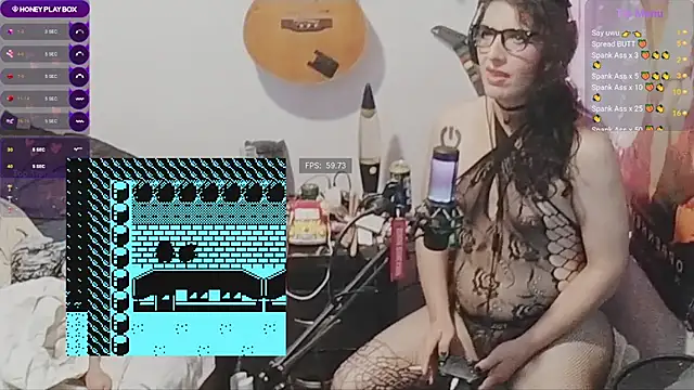 Show modela SissyFlorAzul na web-kameri