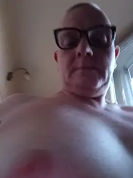 Misiopasyw1 Show in webcam