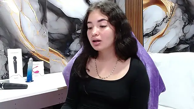 lilimini032 即時 XXX 聊天