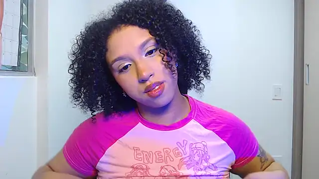 barbara_falcons Adlı Modelin Canlı XXX Sohbeti