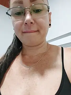 Chatroom XXX en direct de milly_sanchez