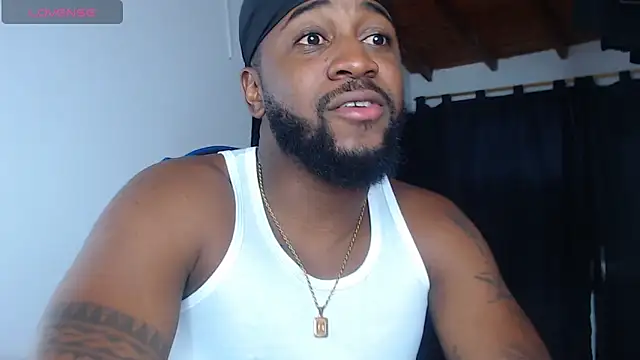 Drake_Nassir4's Live XXX Chat