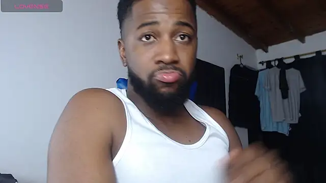 Pertunjukan Kamera Web Drake_Nassir4