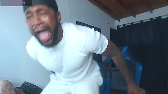 Drake_Nassir4 라이브 XXX 채팅