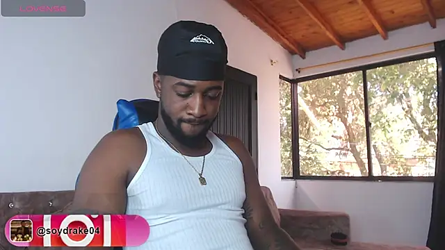 Drake_Nassir4n Webbikameraesitys