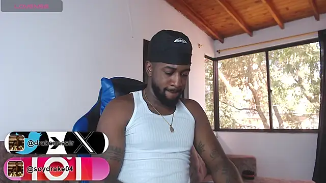 Drake_Nassir4n Webbikameraesitys