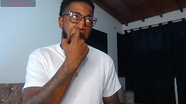 Drake_Nassir4 Pertunjukan Webcam