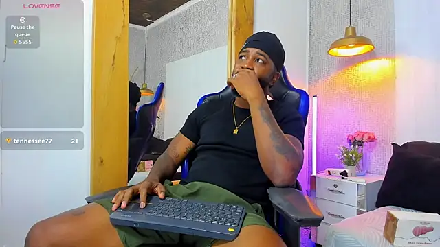Drake_Nassir4's Webcam Show