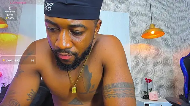 Pokazy przed kamerką – Drake_Nassir4