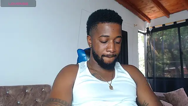 Drake_Nassir4's Live XXX Chat