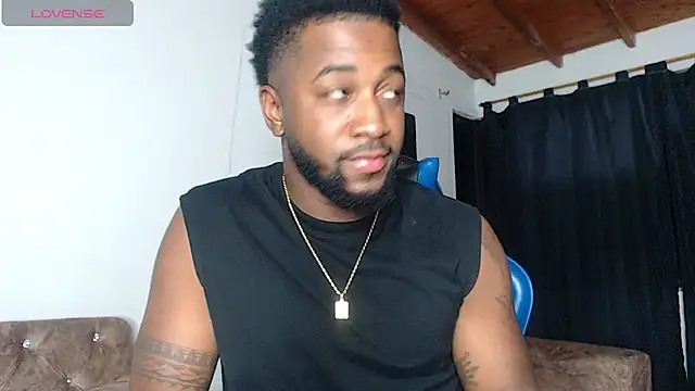 Show modela Drake_Nassir4 na web-kameri
