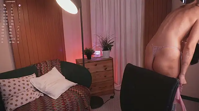 _Katie_Dierse Show in webcam