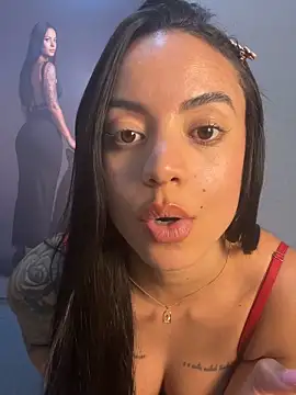 Elamesmamorena's Live XXX Chat