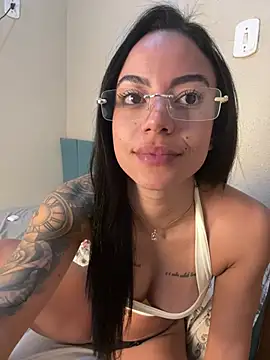 Elamesmamorena's Live XXX Chat