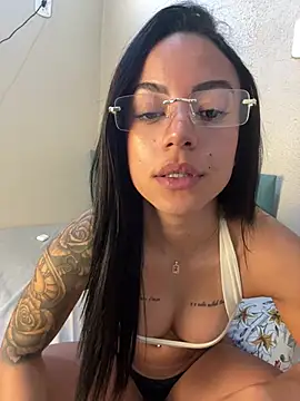 Show de Elamesmamorena na webcam