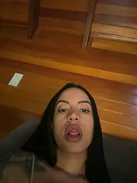 Morenaviip's Live XXX Chat