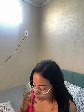 Morenaviip's Live XXX Chat