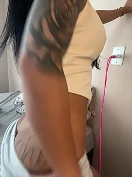 Chat +18 de Morenaviip ao vivo