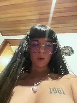 VioletaSubmissive's Live XXX Chat