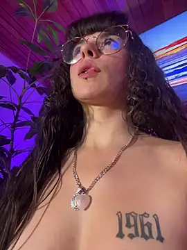VioletaSubmissive Webcam-Show