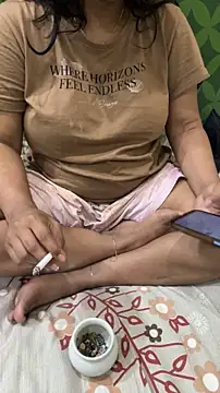 sissarahotty 在線直播表演