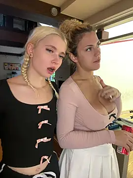 OliviaOcean69 Adlı Modelin Web Kamerası Şovu