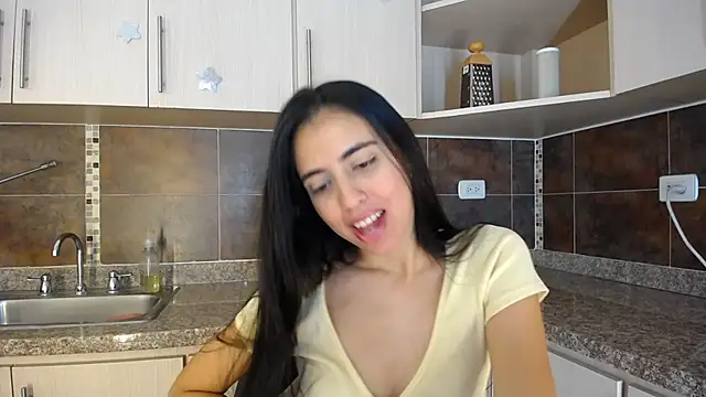 anna_alvarez's Live XXX Chat