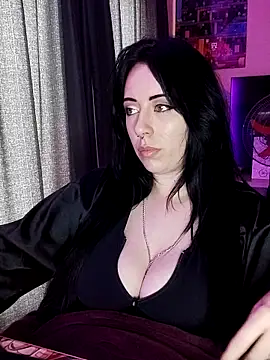Chat +18 de ForbiddenAmaraVIP ao vivo