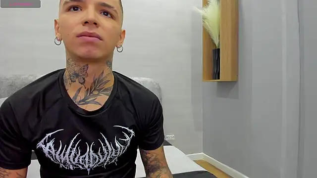 Ian_Castillo_ Webcam show