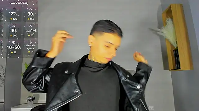 Ian_Castillo_ Webcam Show