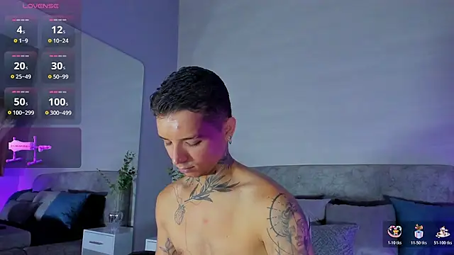 הופעת וובקאם של Ian_Castillo_