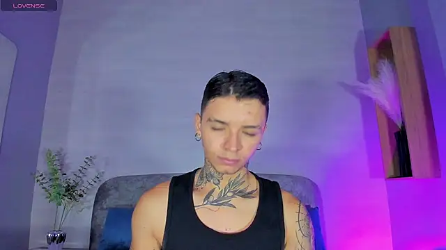 Ian_Castillo_'s Webcam Show