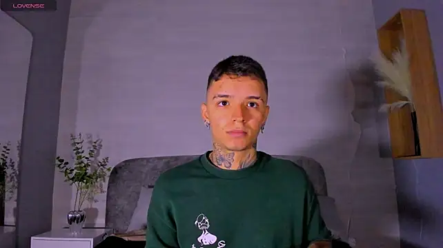 Ian_Castillo_ Pertunjukan Webcam