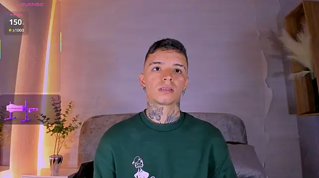 Ian_Castillo_'s Webcam Show