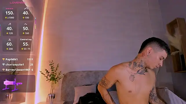 Ian_Castillo_: вебкам-шоу